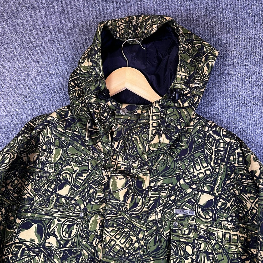 Grenade Snowboard Jacket Mens L Green Full Zip Ski Parka Guns Knives AOP Y2K - Picture 10 of 16